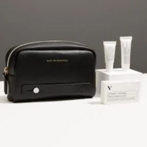 WANT les Essentiels Travel Toiletry Bag Air Canada
